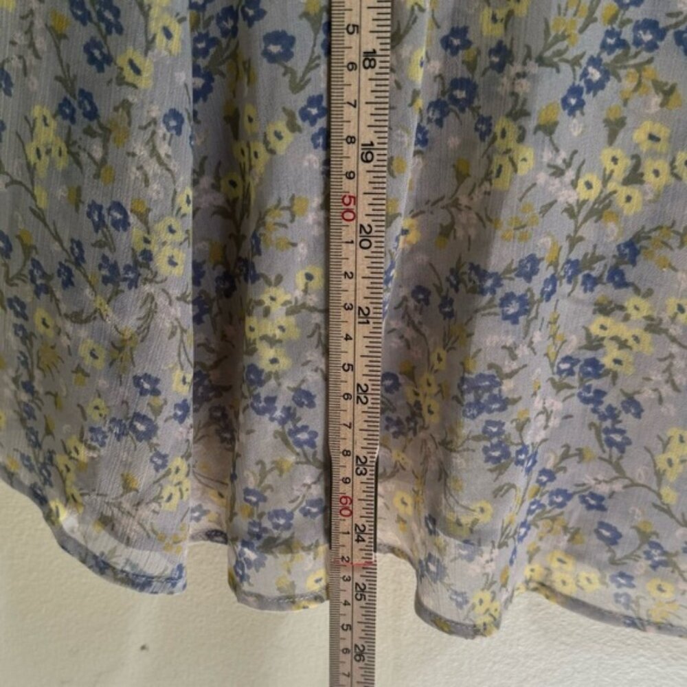 Uniqlo NEW Floral Lightweight Semi Sheer Bell Sleeve Flowy Blouse Top Peplum L - Picture 16 of 16